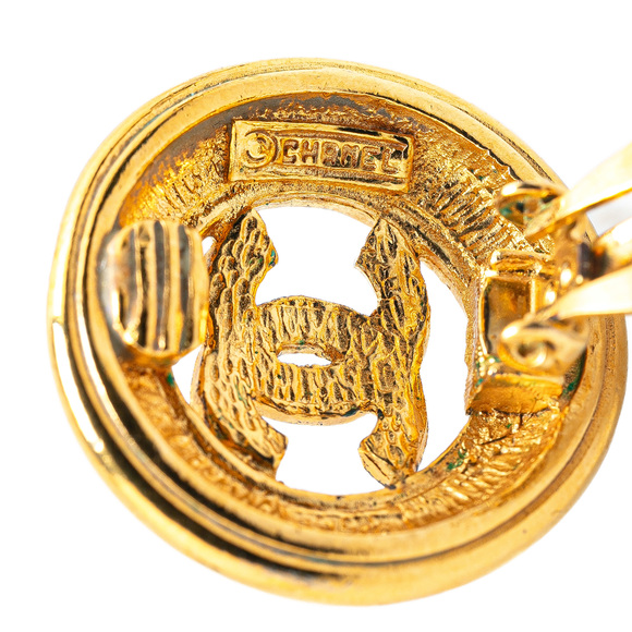 Pre-Loved Chanel Gold Plated CC Clip On Earrings - Picture 3 of 5
